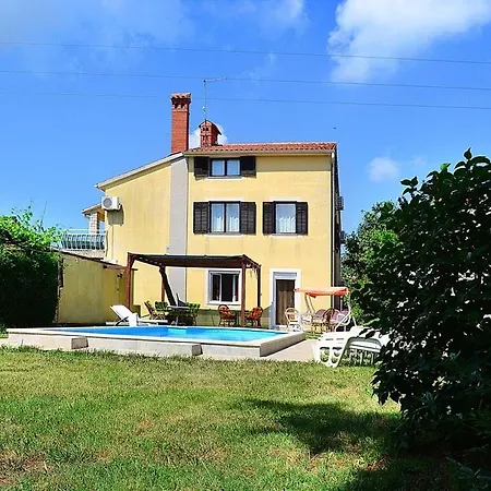 Nyaraló House Gaston Póla